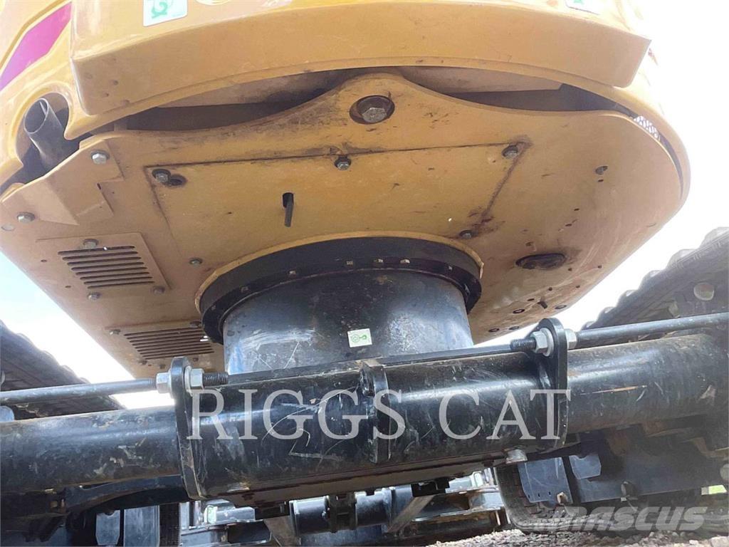 CAT 302.7 Pelle sur chenilles