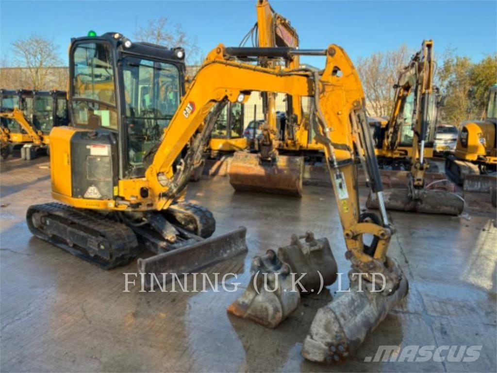 CAT 302.7 Pelle sur chenilles