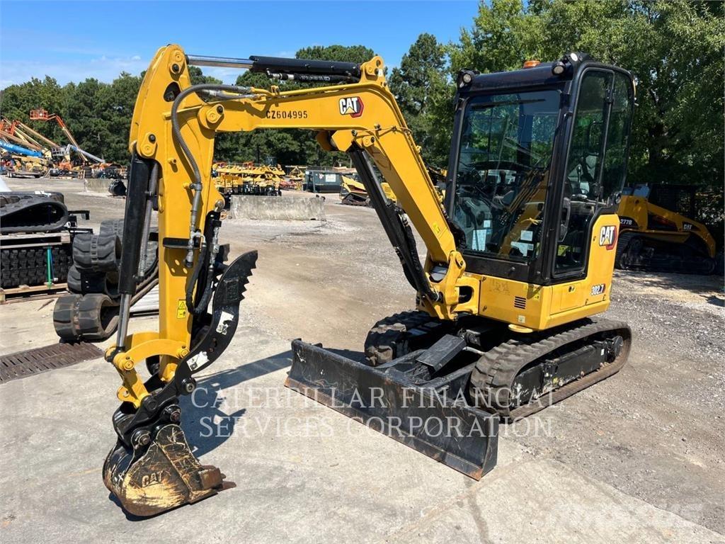 CAT 302.7-07CR Pelle sur chenilles