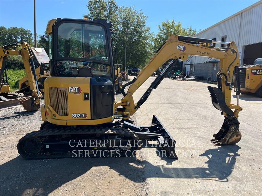 CAT 302.7-07CR Pelle sur chenilles