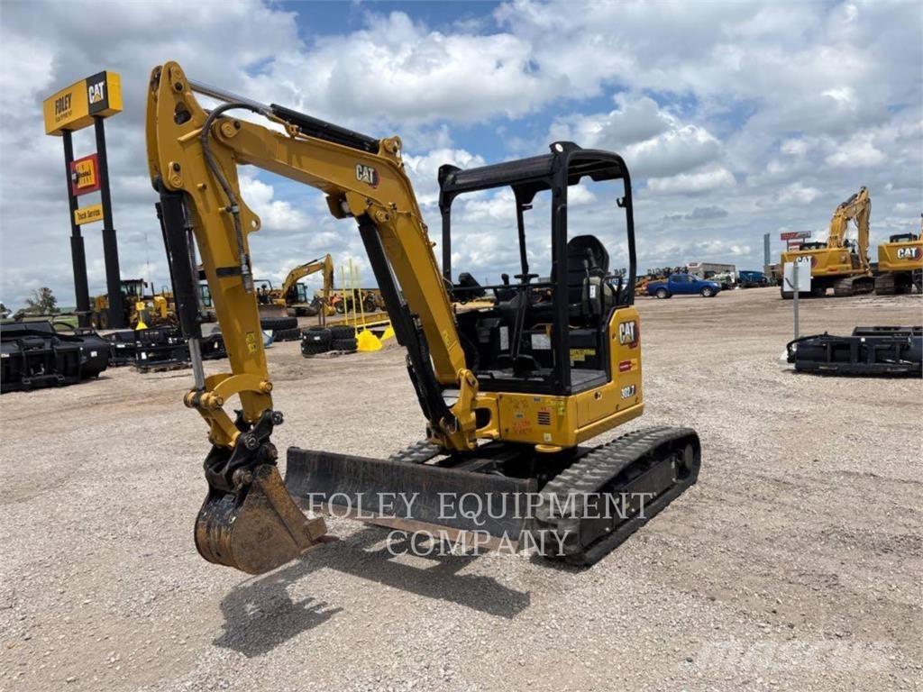 CAT 302.7-07LO Pelle sur chenilles