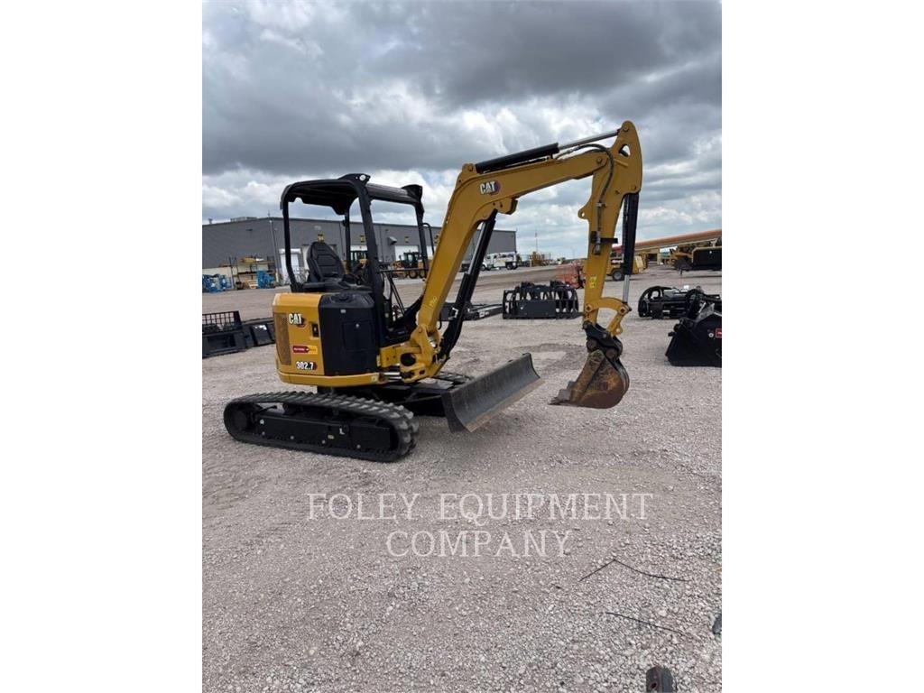 CAT 302.7-07LO Pelle sur chenilles