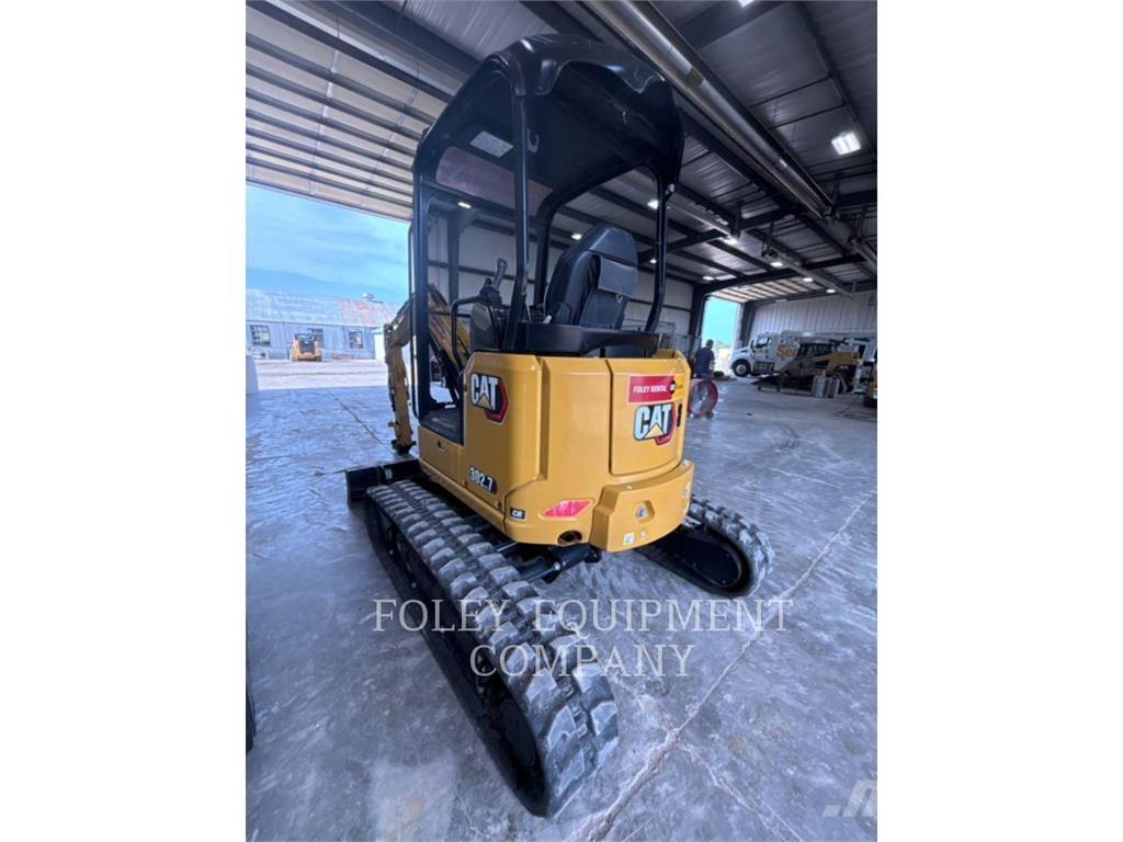 CAT 302.7-07LO Pelle sur chenilles