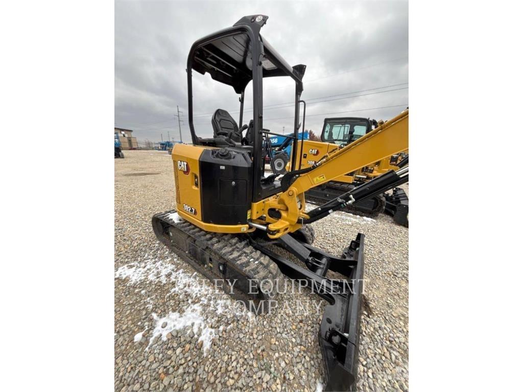 CAT 302.7-07LO Pelle sur chenilles