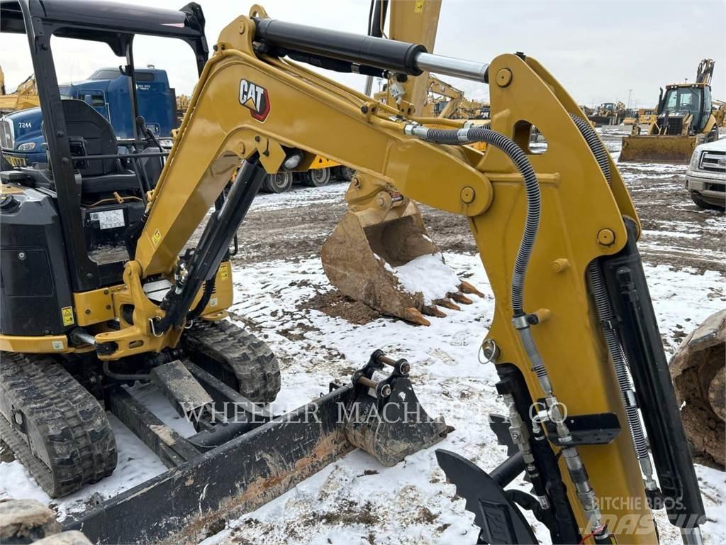 CAT 302.7 C1TH Pelle sur chenilles