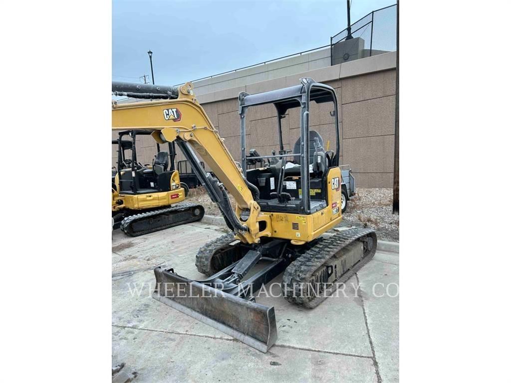 CAT 302.7 C1TH Pelle sur chenilles