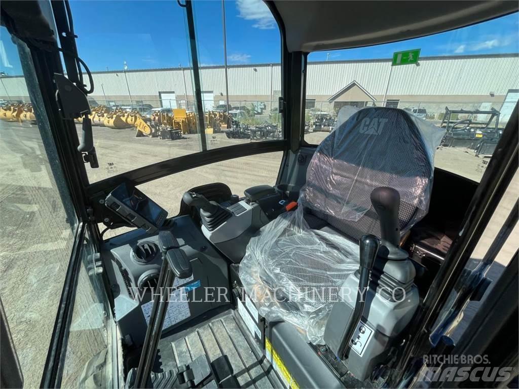 CAT 302.7 C3 Pelle sur chenilles