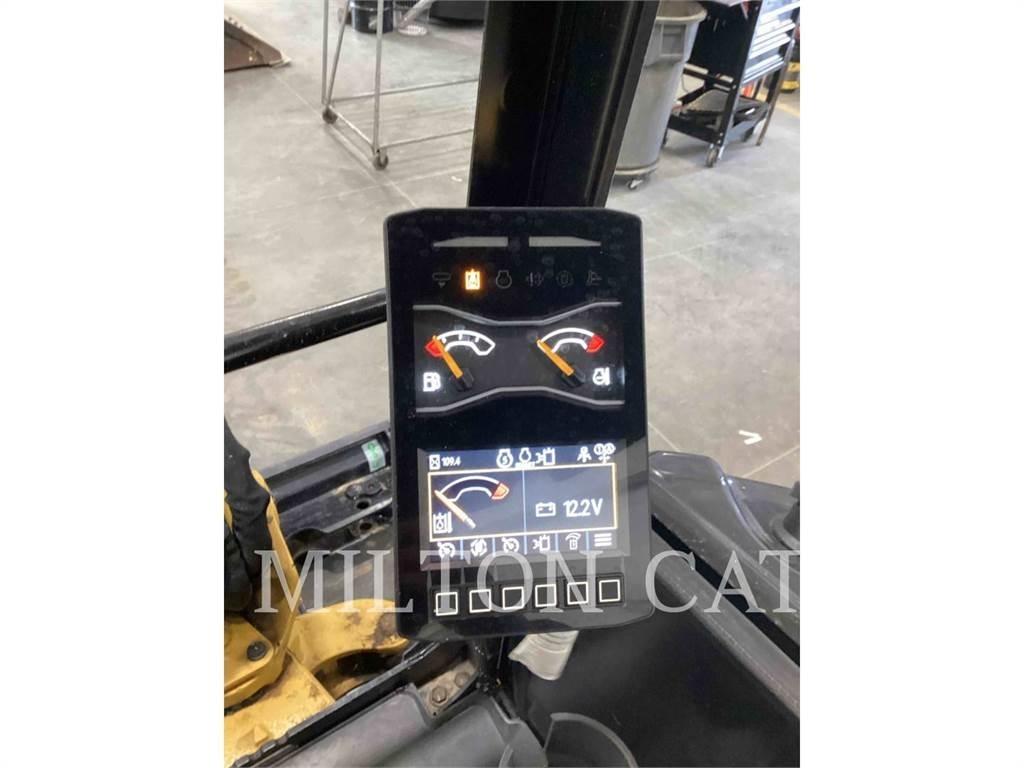 CAT 302.707CR Pelle sur chenilles