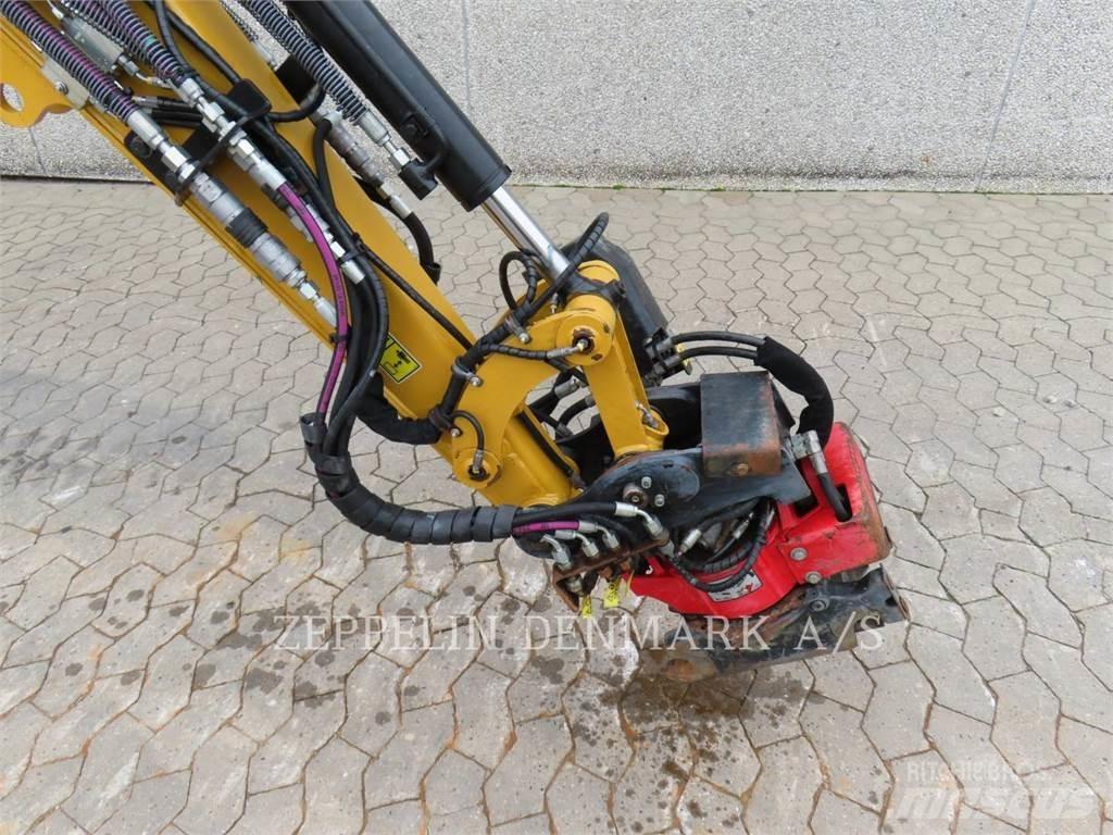 CAT 302.707CR Pelle sur chenilles