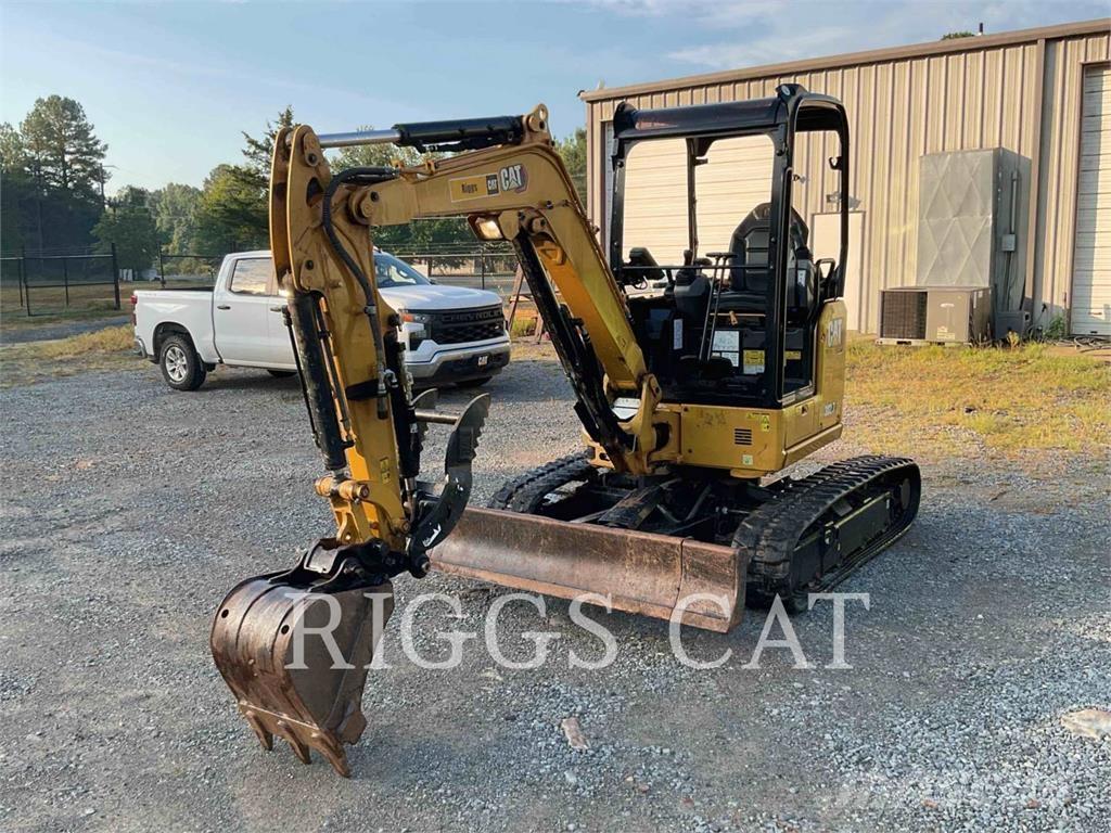 CAT 302.707CR Pelle sur chenilles