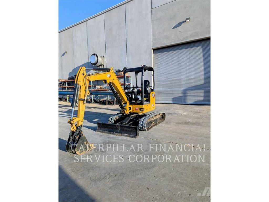 CAT 302.707CR Pelle sur chenilles