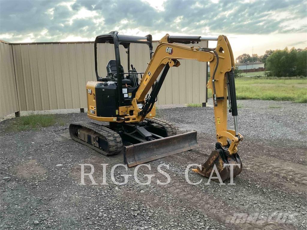 CAT 302.707CR Pelle sur chenilles