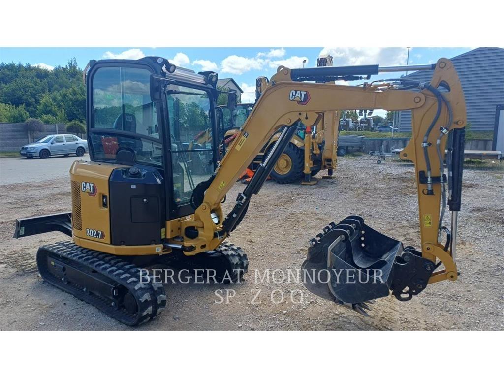 CAT 302.7CR Pelle sur chenilles
