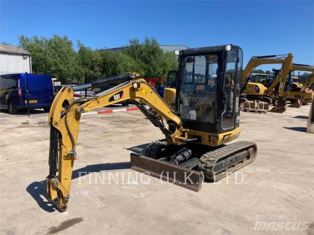 CAT 302.7D CAB Pelle sur chenilles