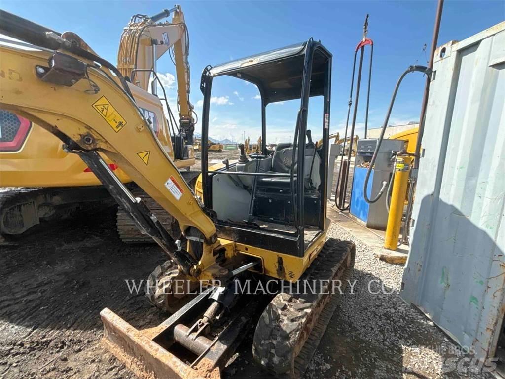 CAT 302.7DC1TH Pelle sur chenilles
