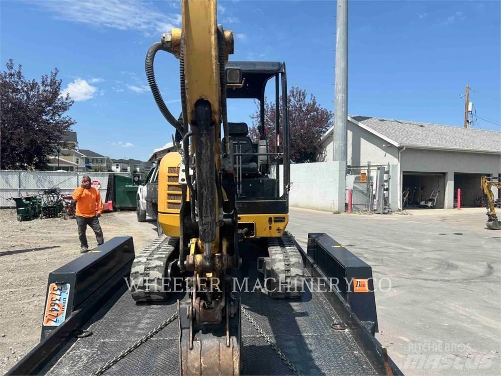 CAT 302.7DC1TH Pelle sur chenilles