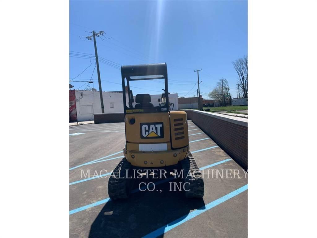 CAT 302.7DCR Pelle sur chenilles