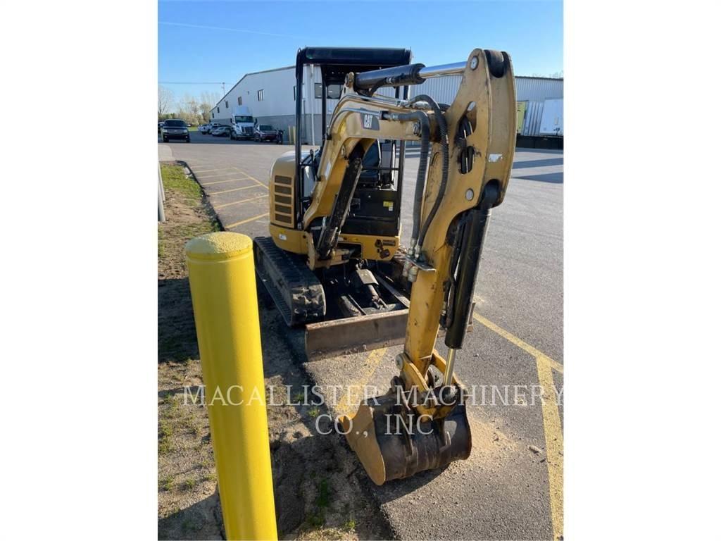 CAT 302.7DCR Pelle sur chenilles