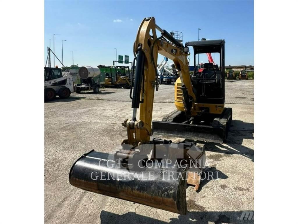 CAT 302.7DCR Pelle sur chenilles