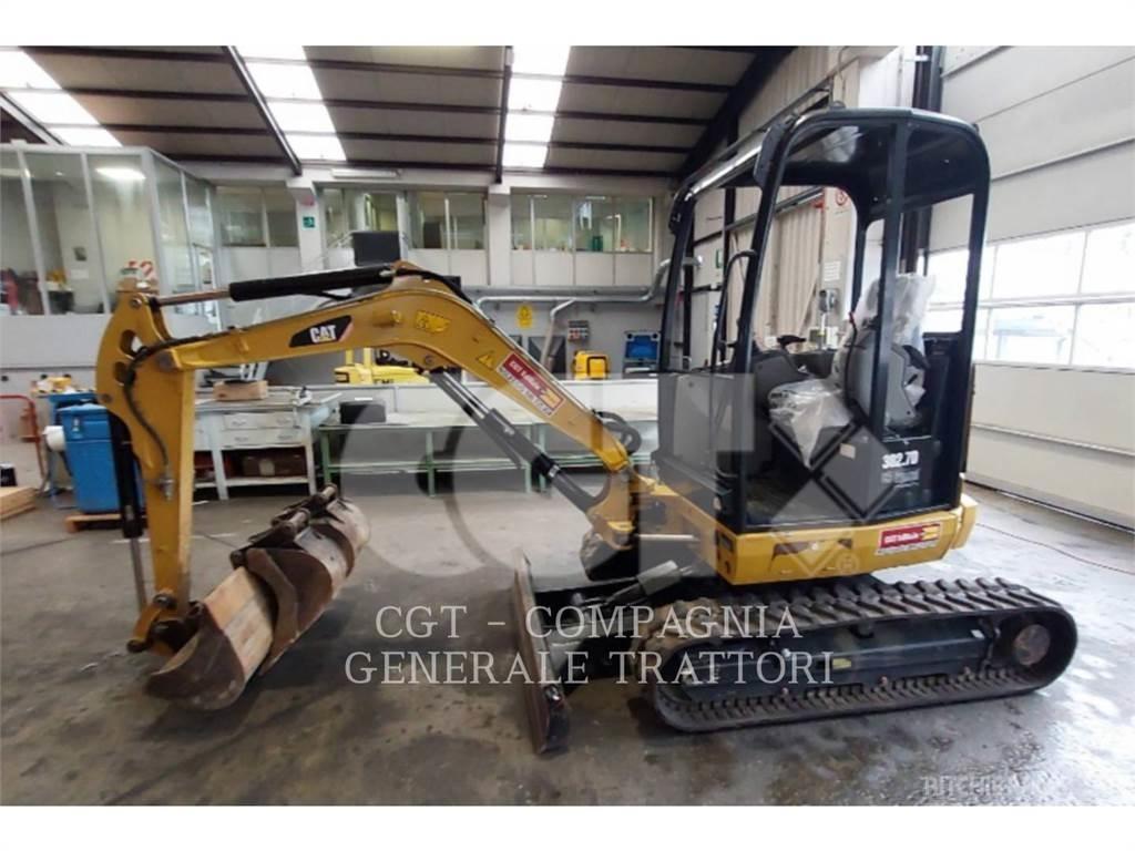 CAT 302.7DCR Pelle sur chenilles