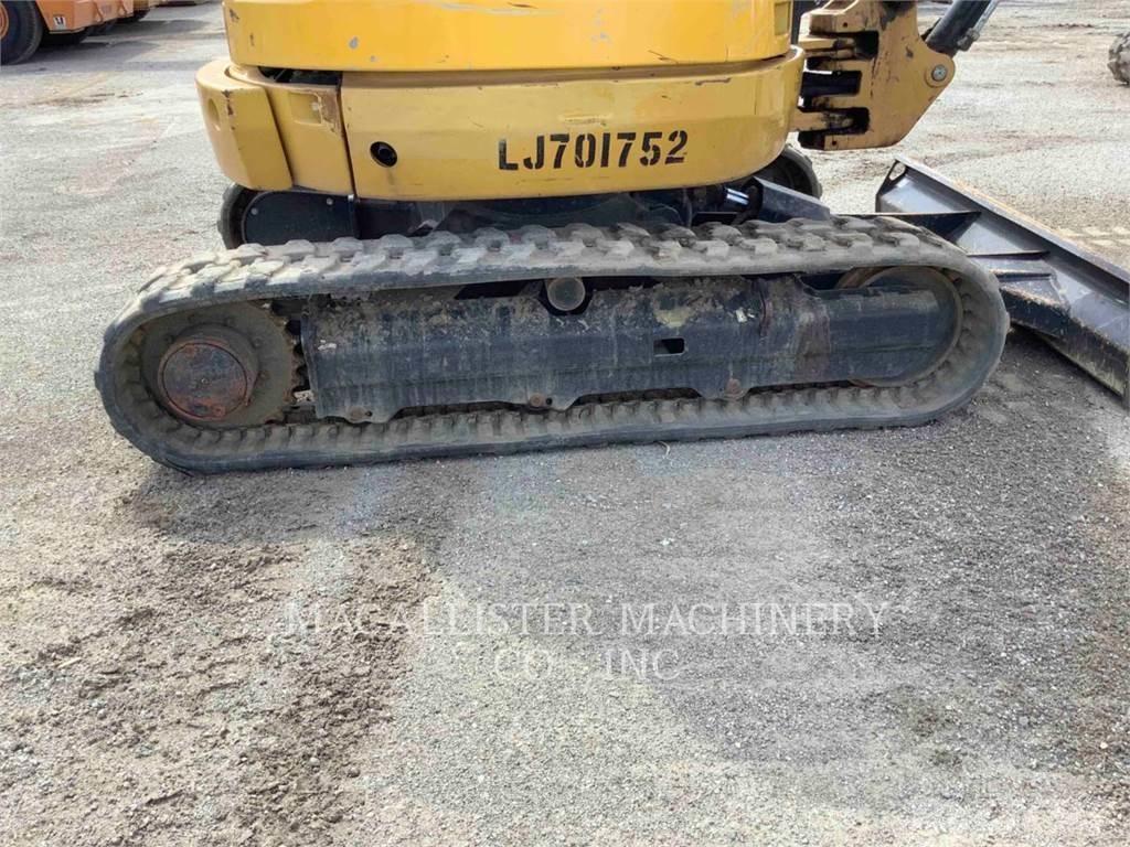 CAT 302.7DCR Pelle sur chenilles