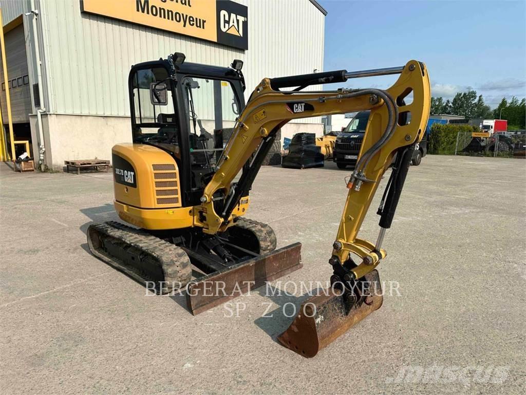 CAT 302.7DCR Pelle sur chenilles