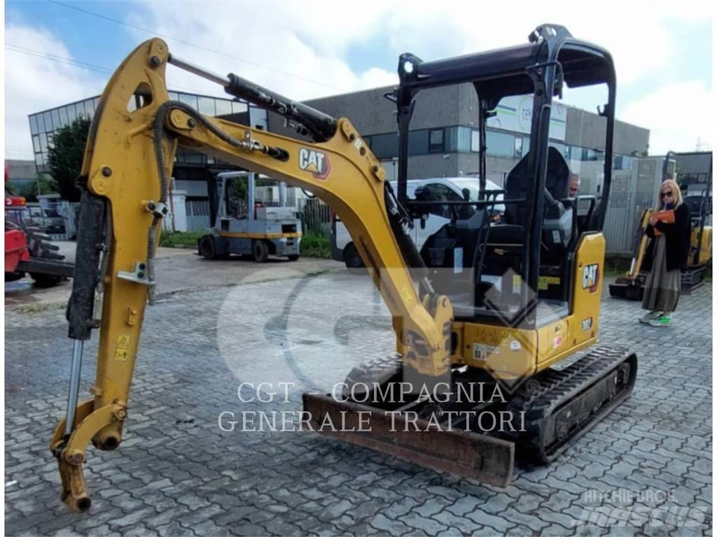 CAT 302 CR Pelle sur chenilles
