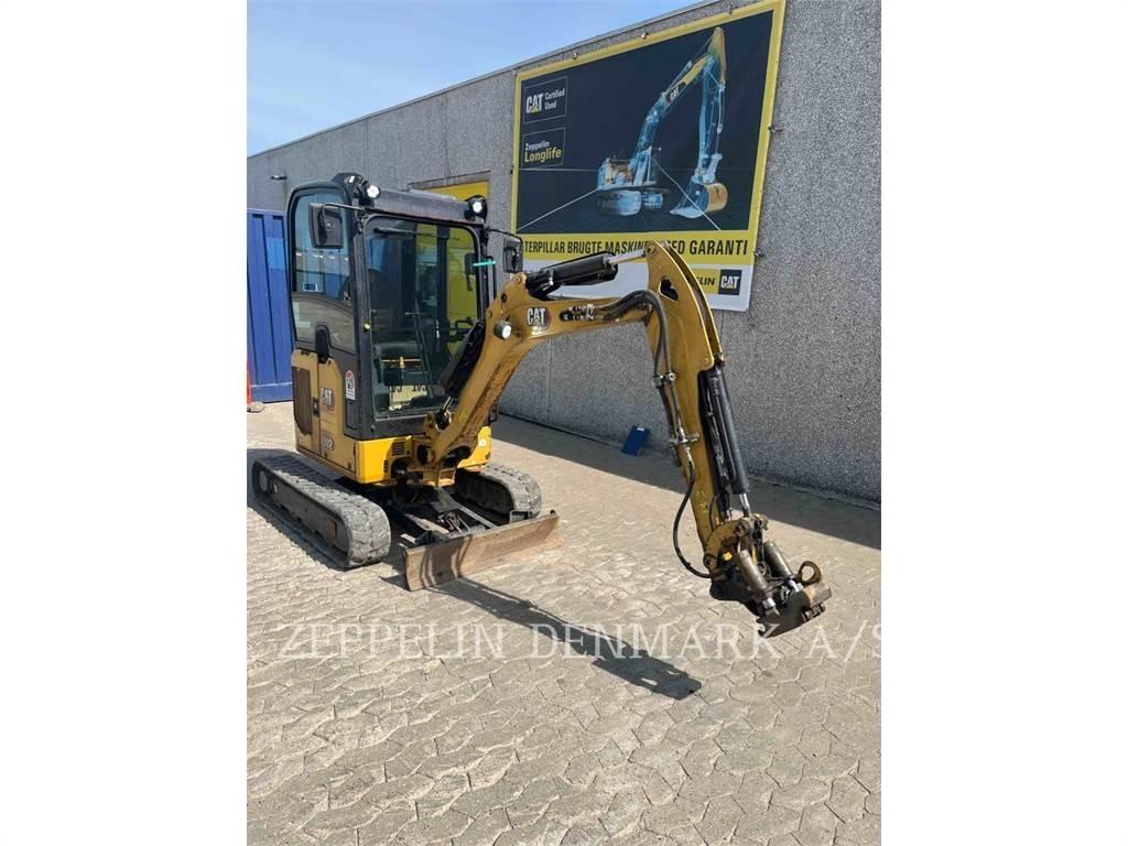 CAT 30205CR Pelle sur chenilles