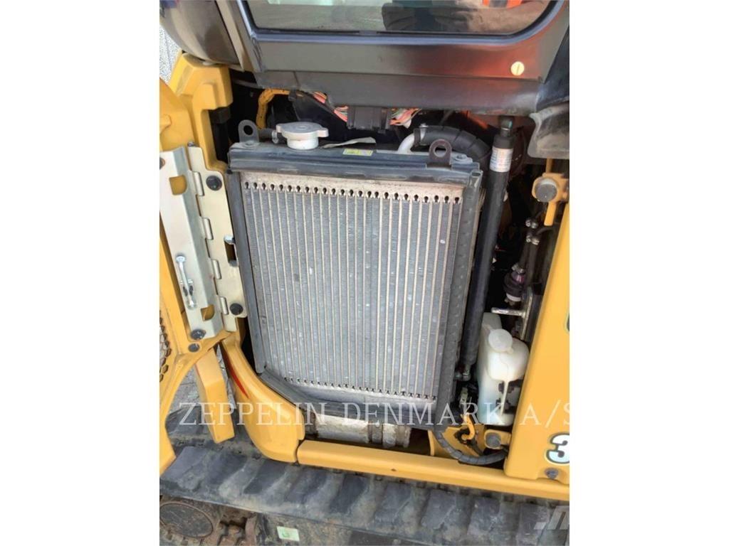 CAT 30205CR Pelle sur chenilles