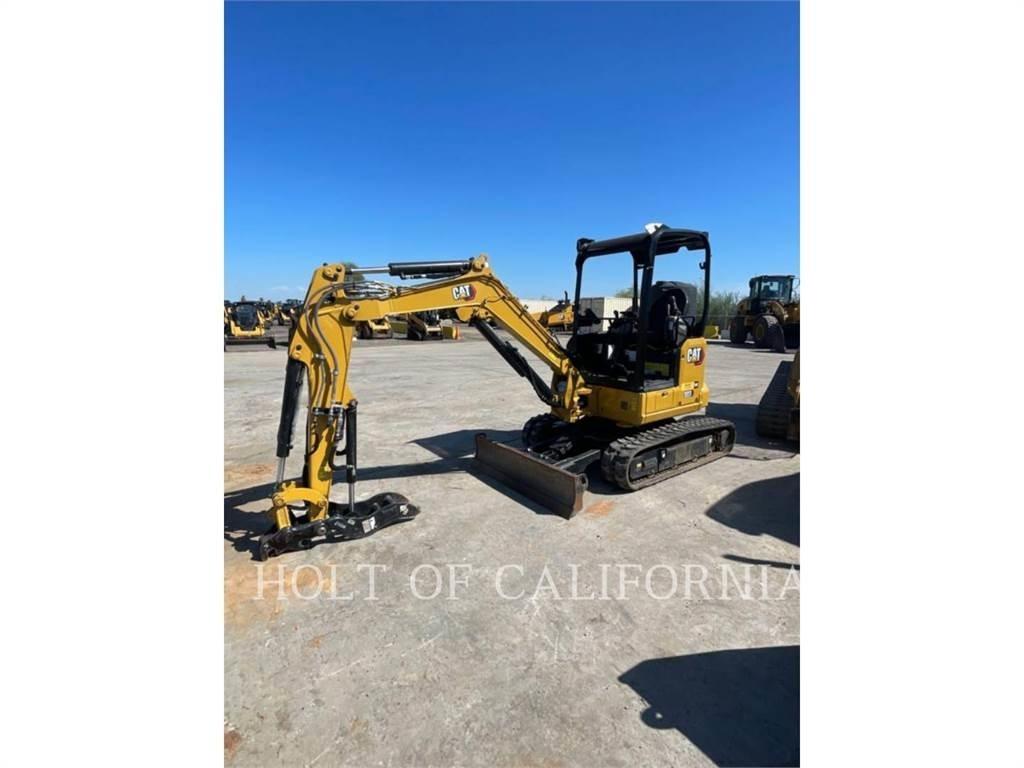 CAT 303 Pelle sur chenilles