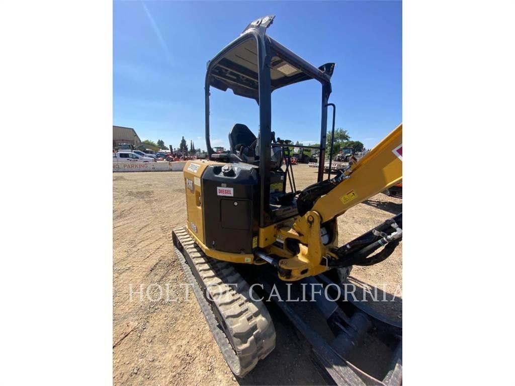 CAT 303 Pelle sur chenilles