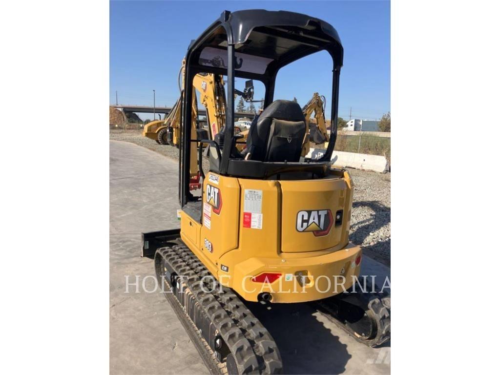 CAT 303 Pelle sur chenilles