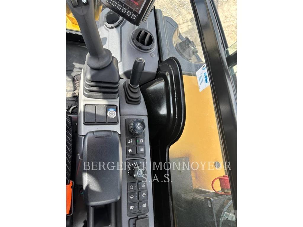 CAT 303.5 Pelle sur chenilles