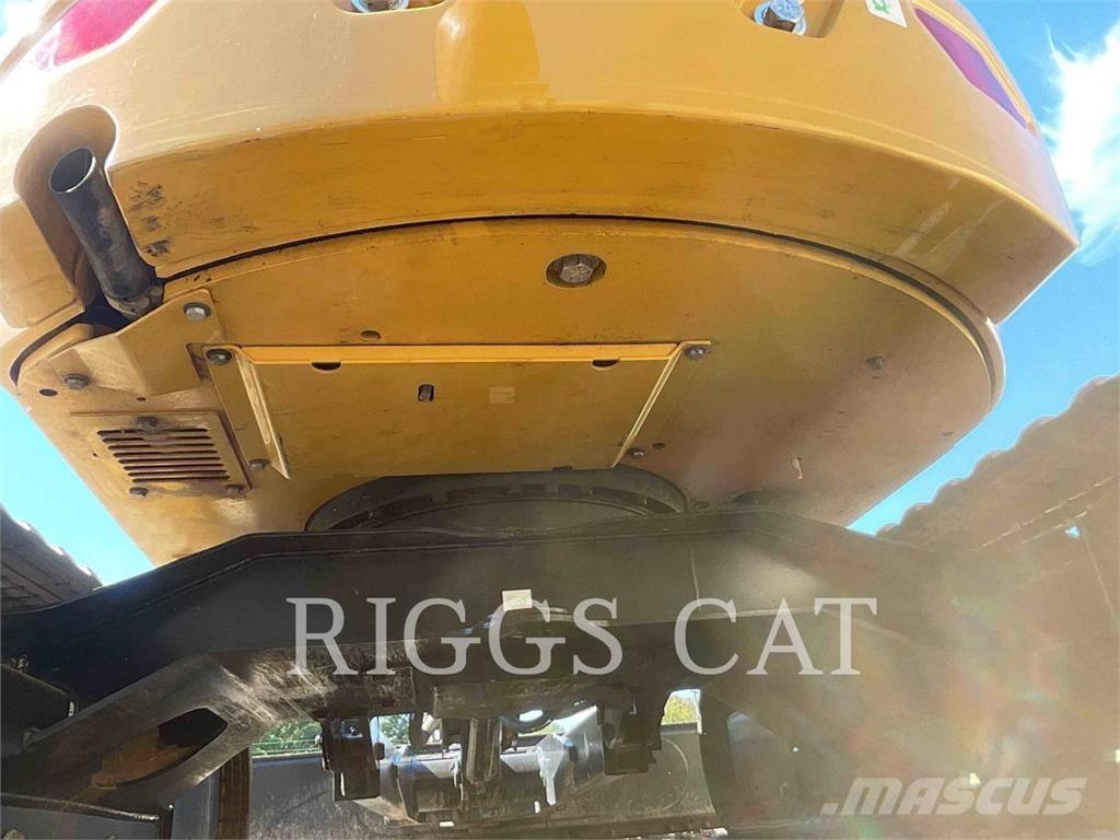 CAT 303.5 Pelle sur chenilles