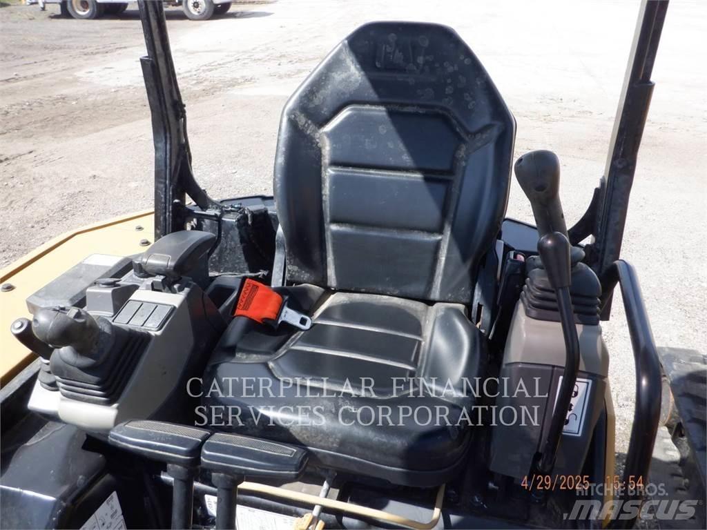 CAT 303.5-07CR Pelle sur chenilles