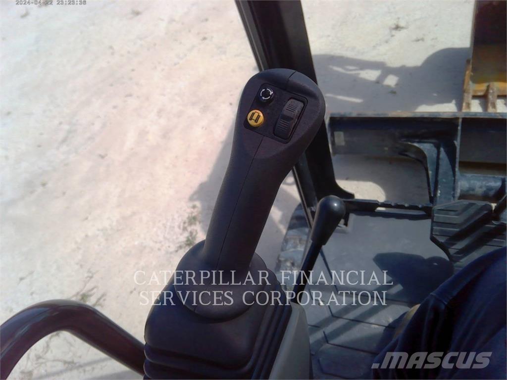 CAT 303.5-07CR Pelle sur chenilles