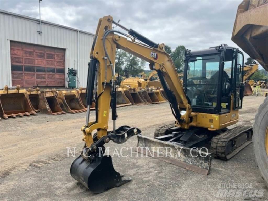CAT 303.5 CRCB Pelle sur chenilles
