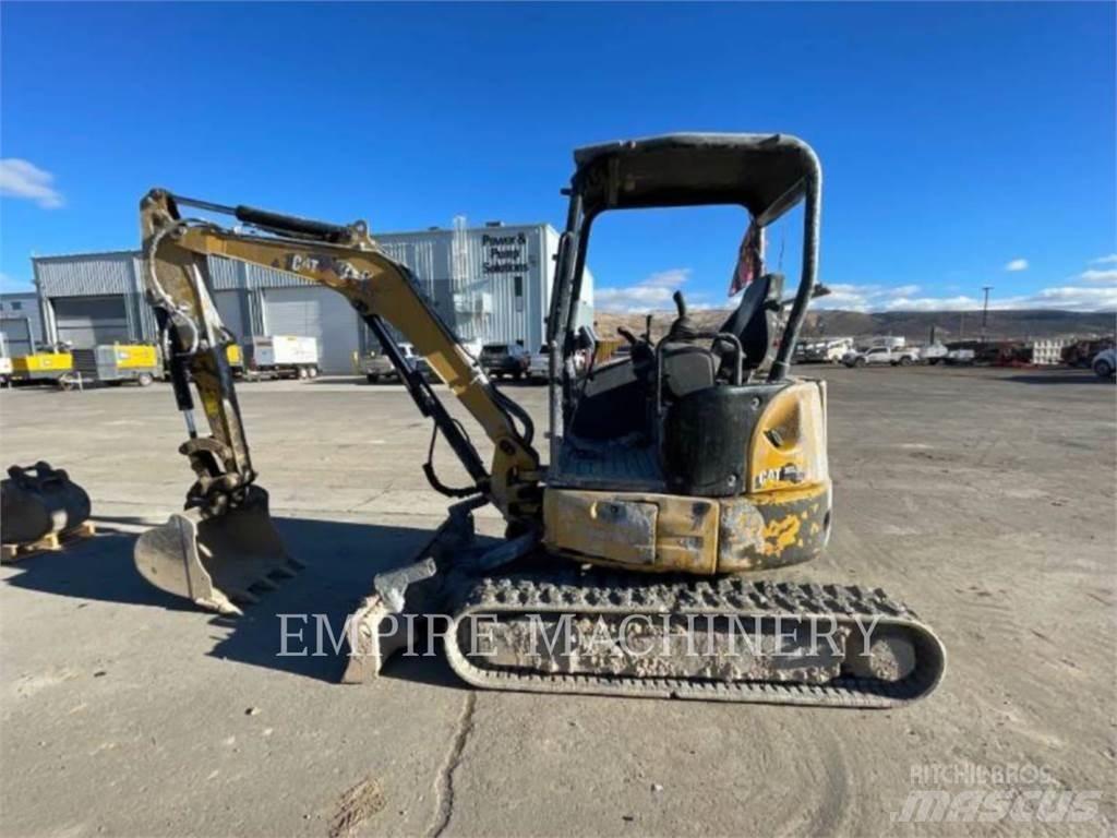 CAT 303.5E2 Pelle sur chenilles