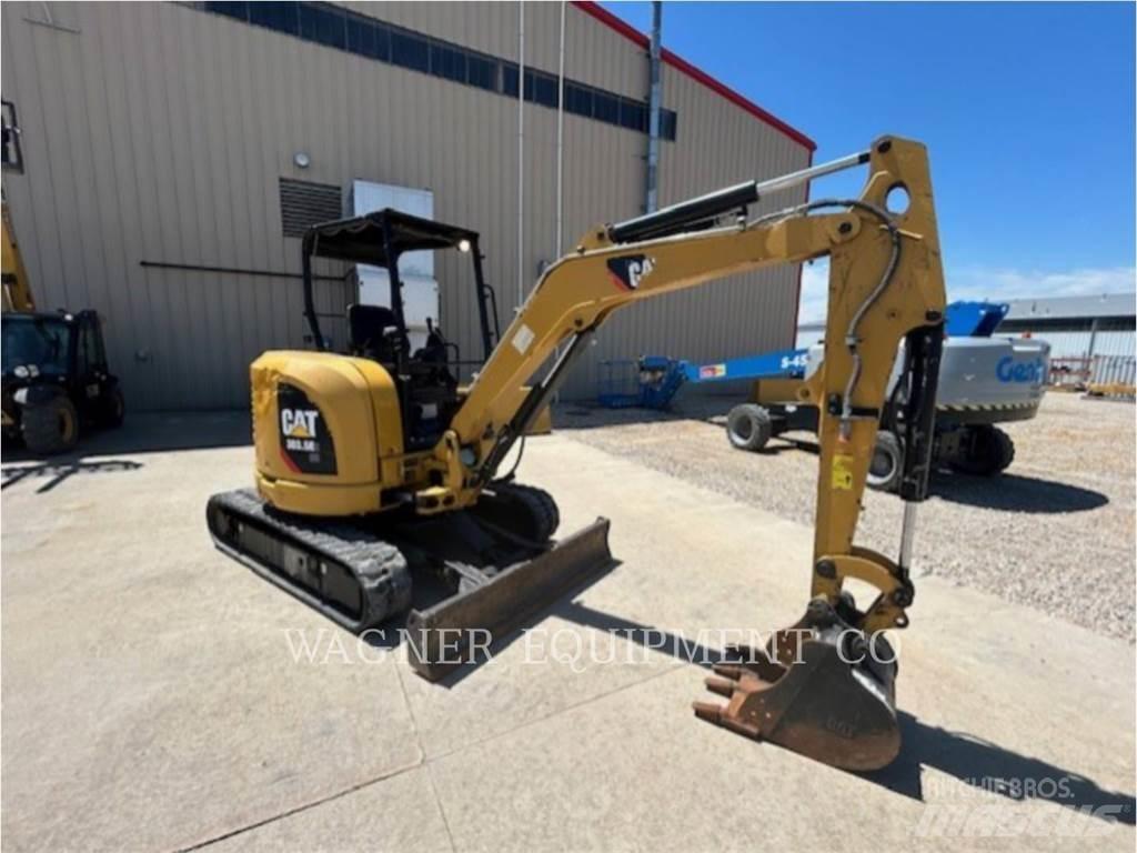 CAT 303.5E2 Pelle sur chenilles