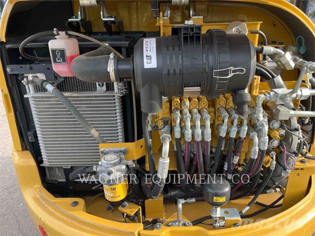 CAT 303.5E2 Pelle sur chenilles