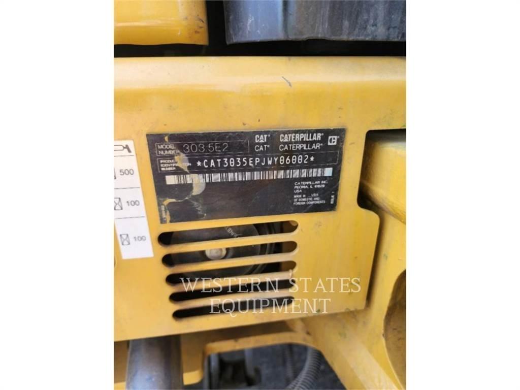 CAT 303.5E2 Pelle sur chenilles