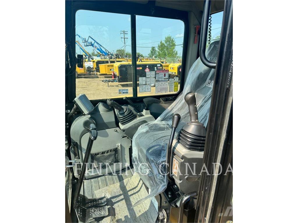 CAT 303.5E2 Pelle sur chenilles