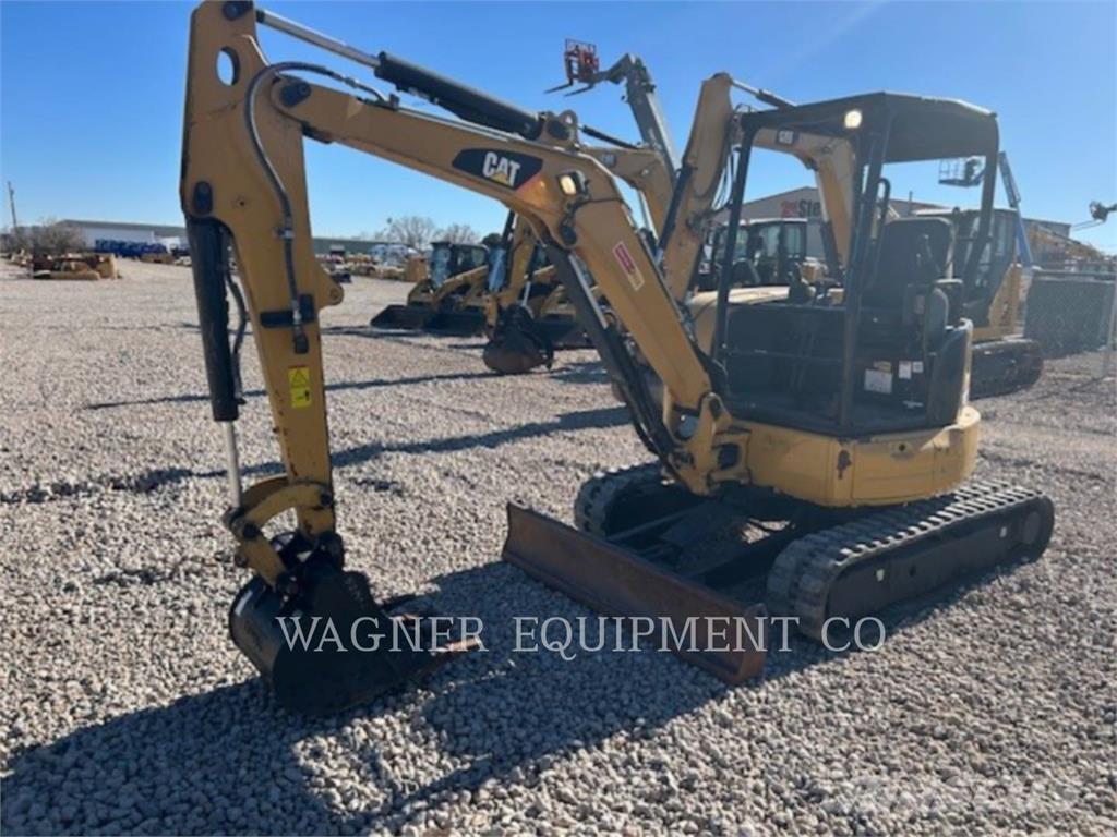 CAT 303.5E2 Pelle sur chenilles