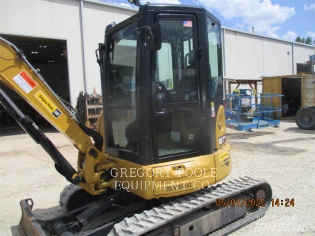 CAT 303.5E2CR Pelle sur chenilles