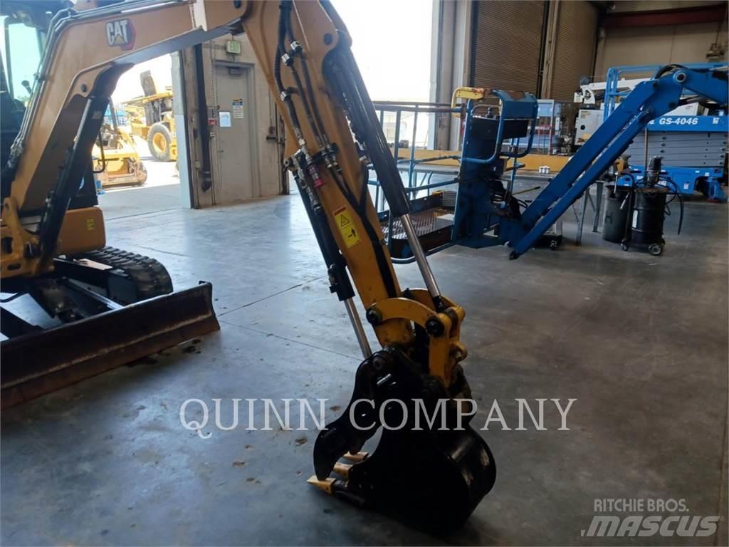 CAT 303.5E2CR Pelle sur chenilles
