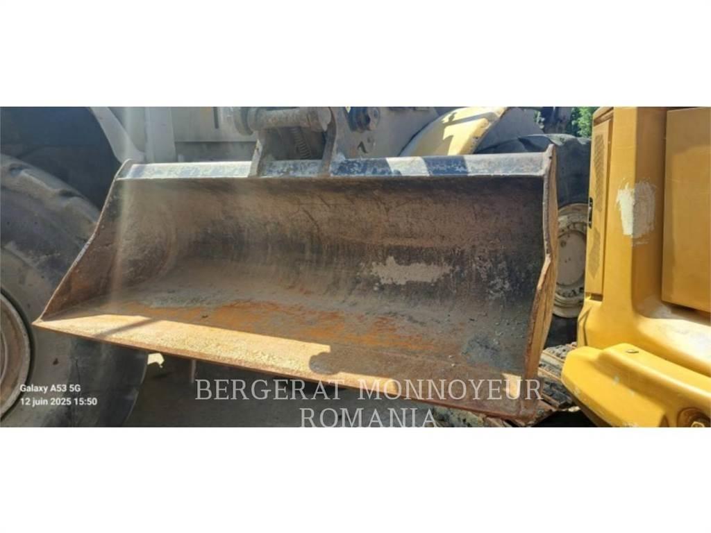 CAT 303.5E2CR Pelle sur chenilles
