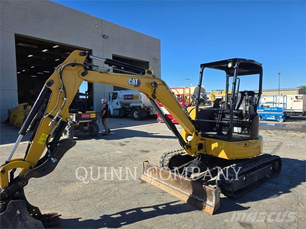CAT 303.5E2CR Pelle sur chenilles