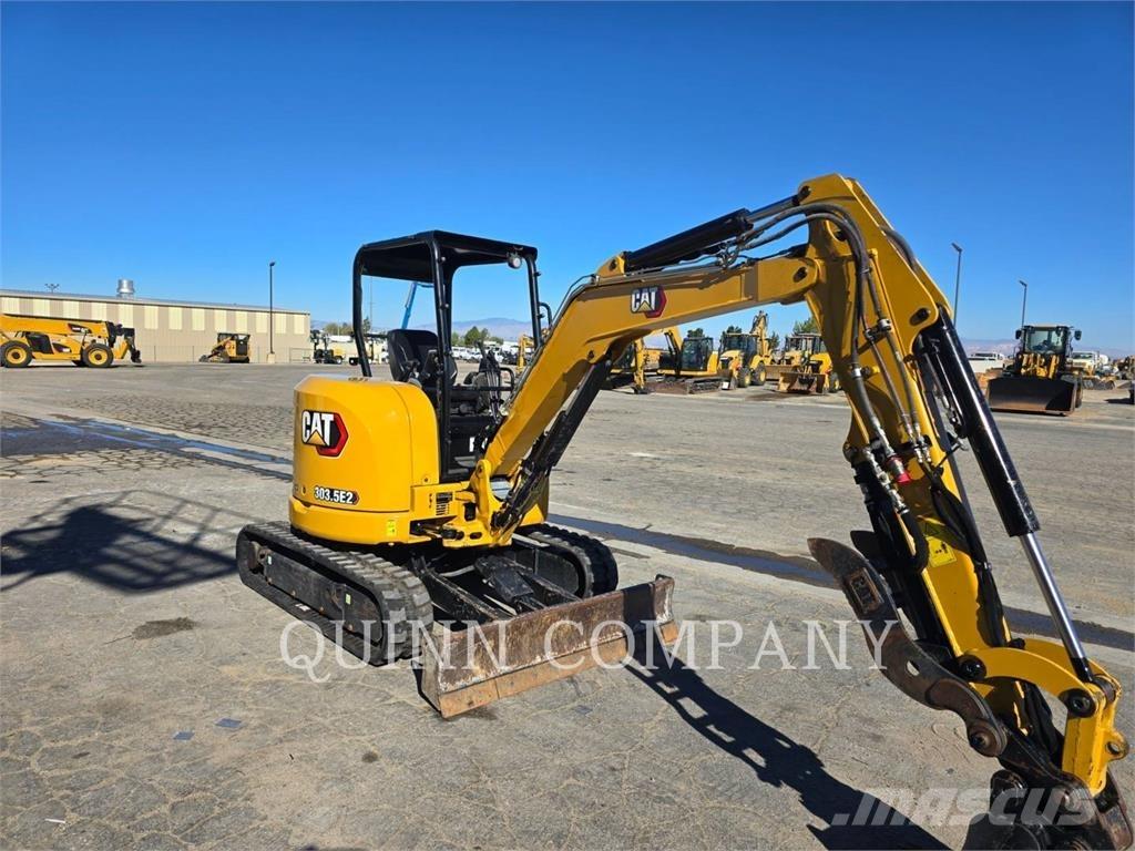 CAT 303.5E2CR Pelle sur chenilles