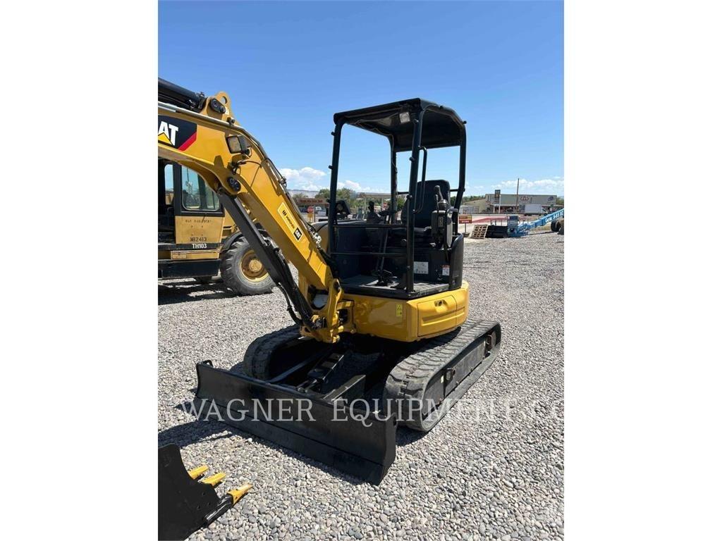 CAT 303.5E2CR Pelle sur chenilles