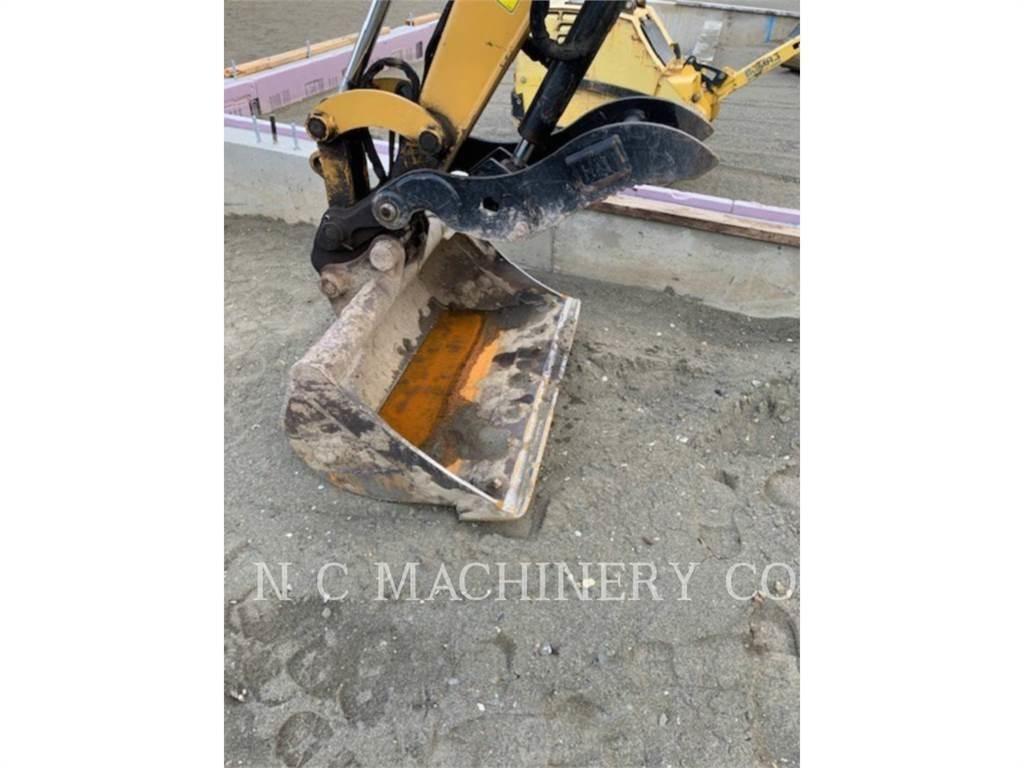 CAT 303.5E2CRN Pelle sur chenilles